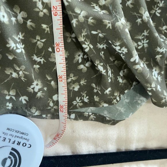 Peach Love Womens Dress Size Medium Green White Floral Ruffle Boho NWT - Picture 10 of 13